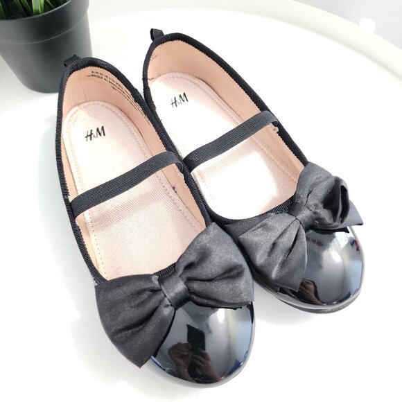 (Pre-loved) Black - H&M Ballet Shoes with Bow - Picture 4 of 8